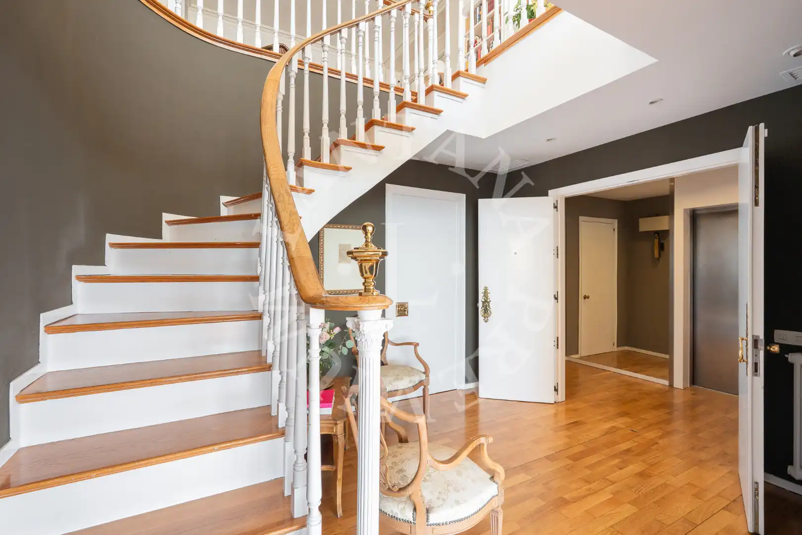 Ático en venta en Barcelona con Aire acondicionado, Calefacción y Parquet