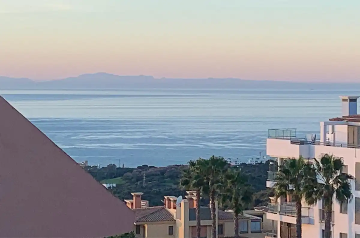 Vista exterior de Planta baixa en venda en Mijas amb Aire condicionat, Jardí privat i Terrassa