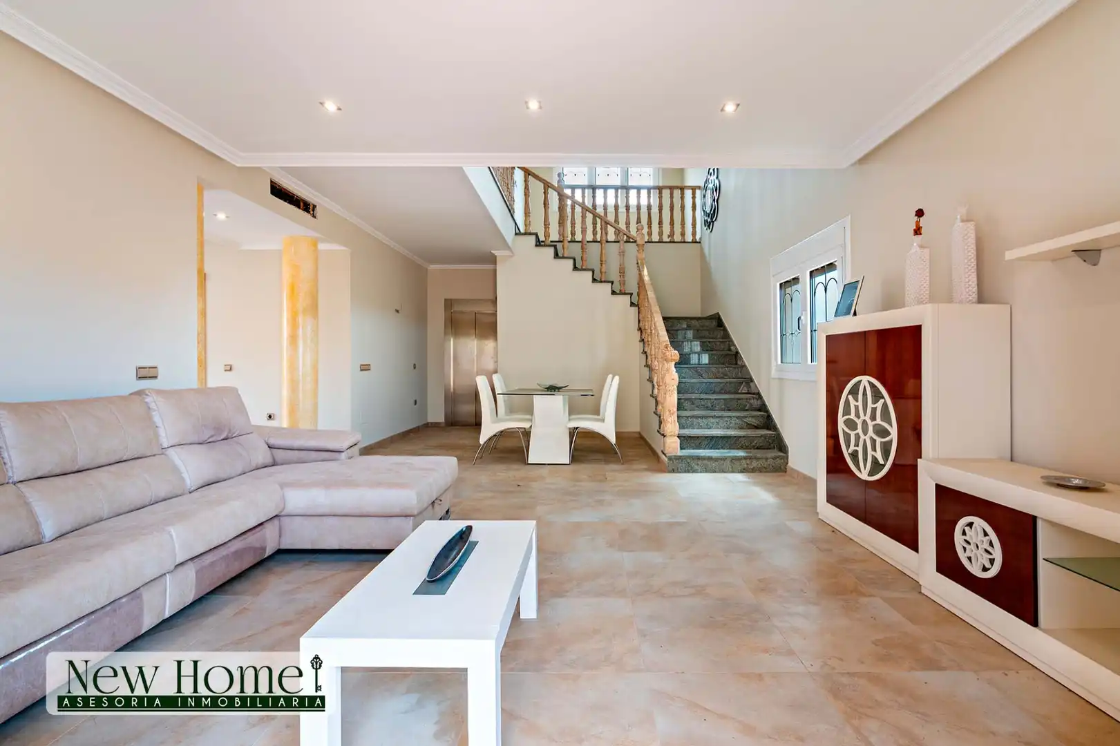 Casa o chalet en venta en Roquetas de Mar con Aire acondicionado, Terraza y Amueblado