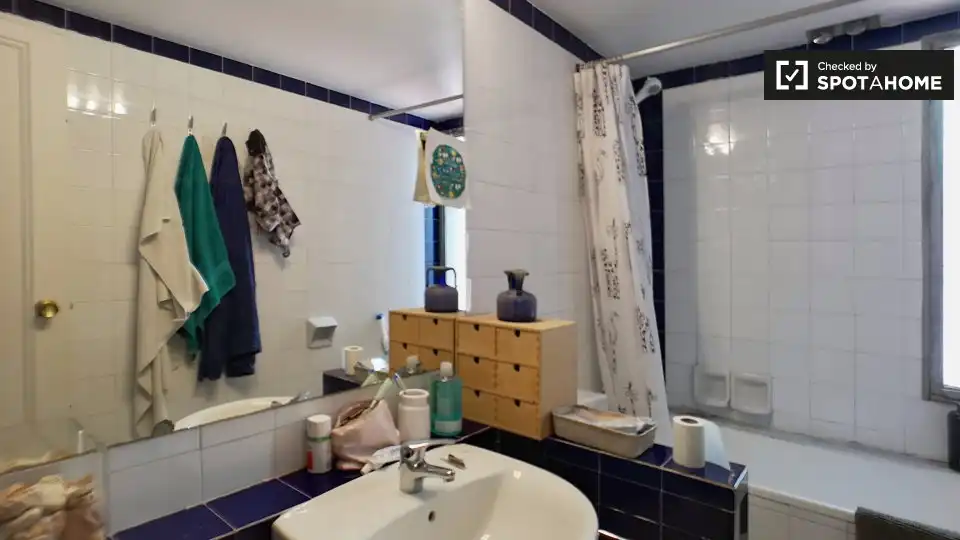 Room in Sant Gervasi i la Bonanova