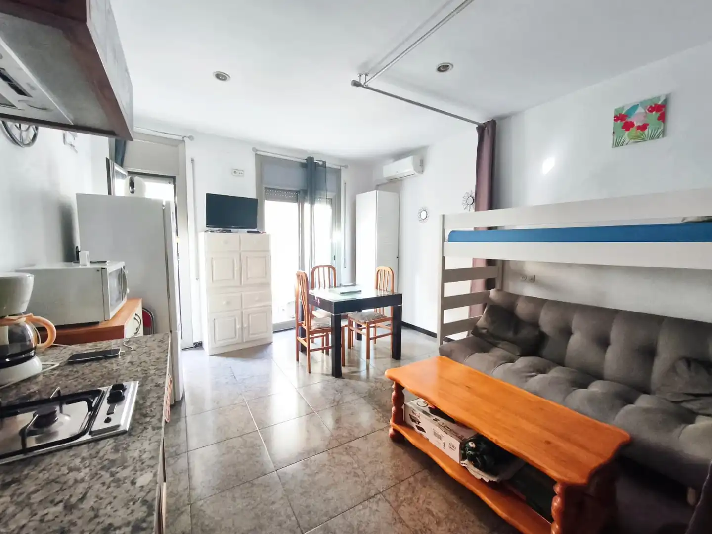 Habitación de Apartamento en venta en Lloret de Mar con Calefacción, Trastero y Balcón