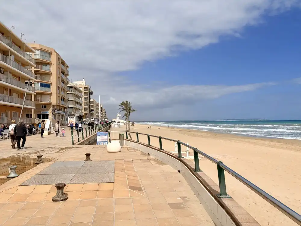 Ático con ascensor en venta en Guardamar Playa