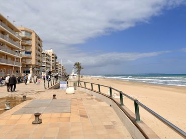 Àtic amb ascensor en venda a Guardamar Playa