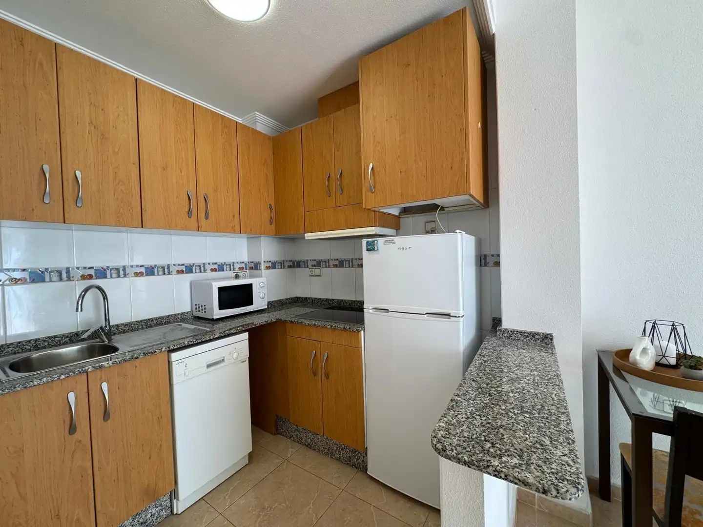 Cocina de Estudio en venta en Torrevieja con Aire acondicionado, Terraza y Amueblado