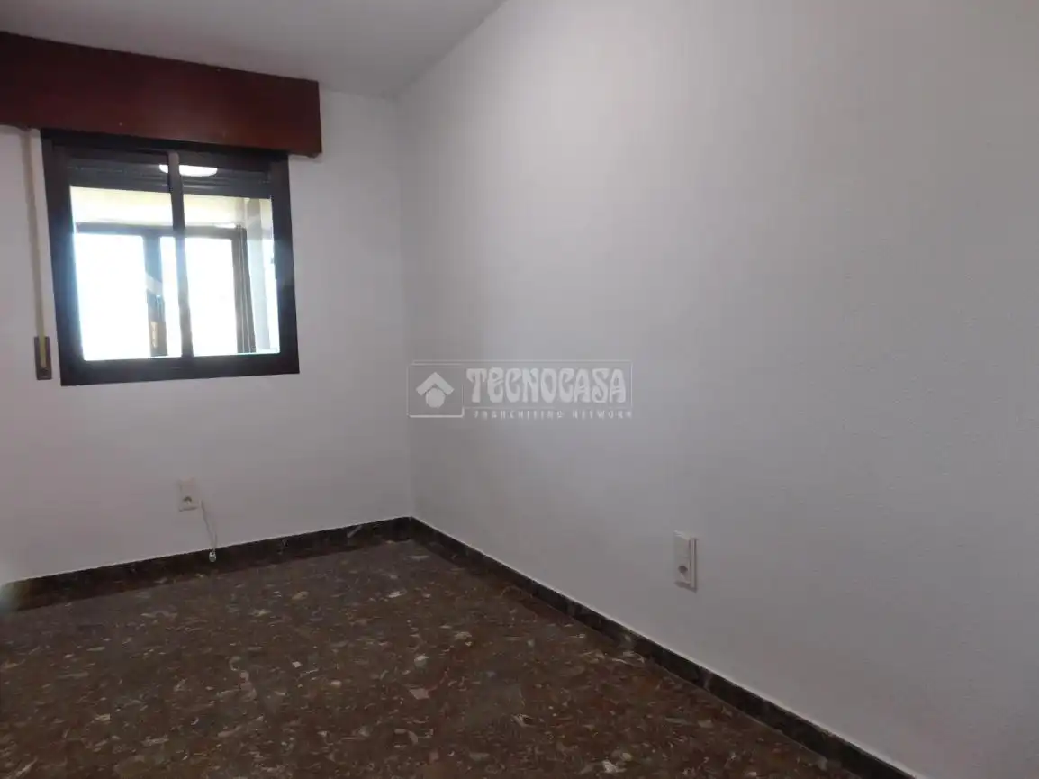 Bedroom of Flat for sale in Zaragoza  with Air Conditioner, Heating and Terrace