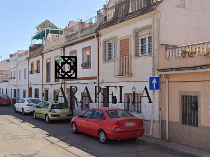 Vista exterior de Casa o xalet en venda en  Córdoba Capital amb Aire condicionat, Terrassa i Traster