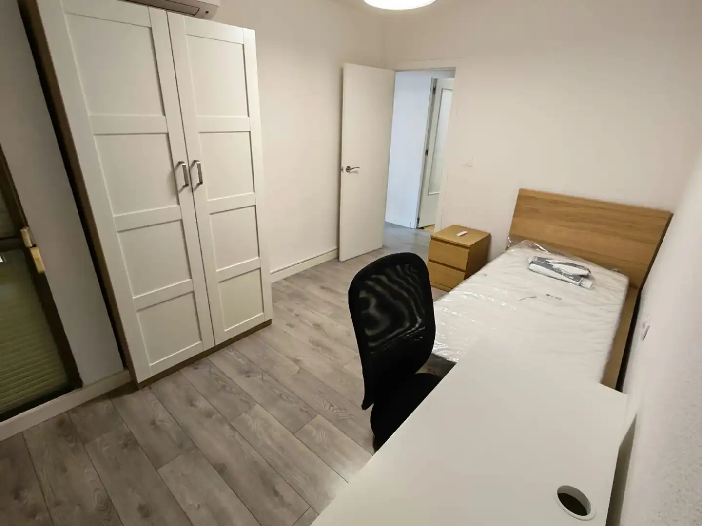 Schlafzimmer von Wohnung zur Miete in Murcia mit Klimaanlage, Heizung und Möbliert