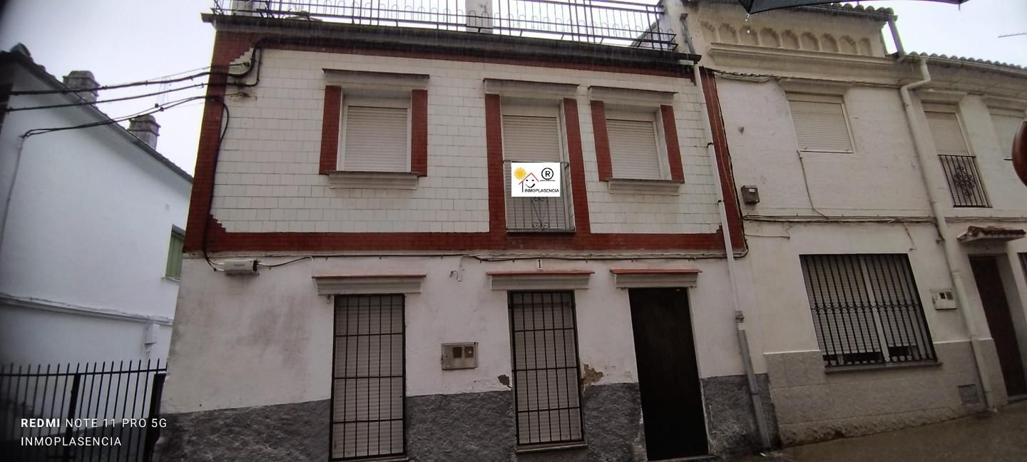 Vista exterior de Casa o xalet en venda en Navaconcejo amb Terrassa