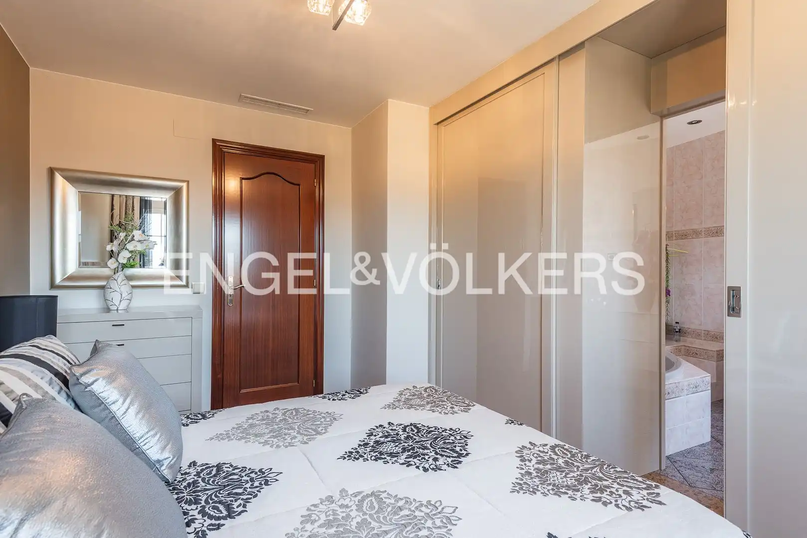 Bedroom of Houses for sale in Molins de Rei  with Heating, Private garden and Balcony