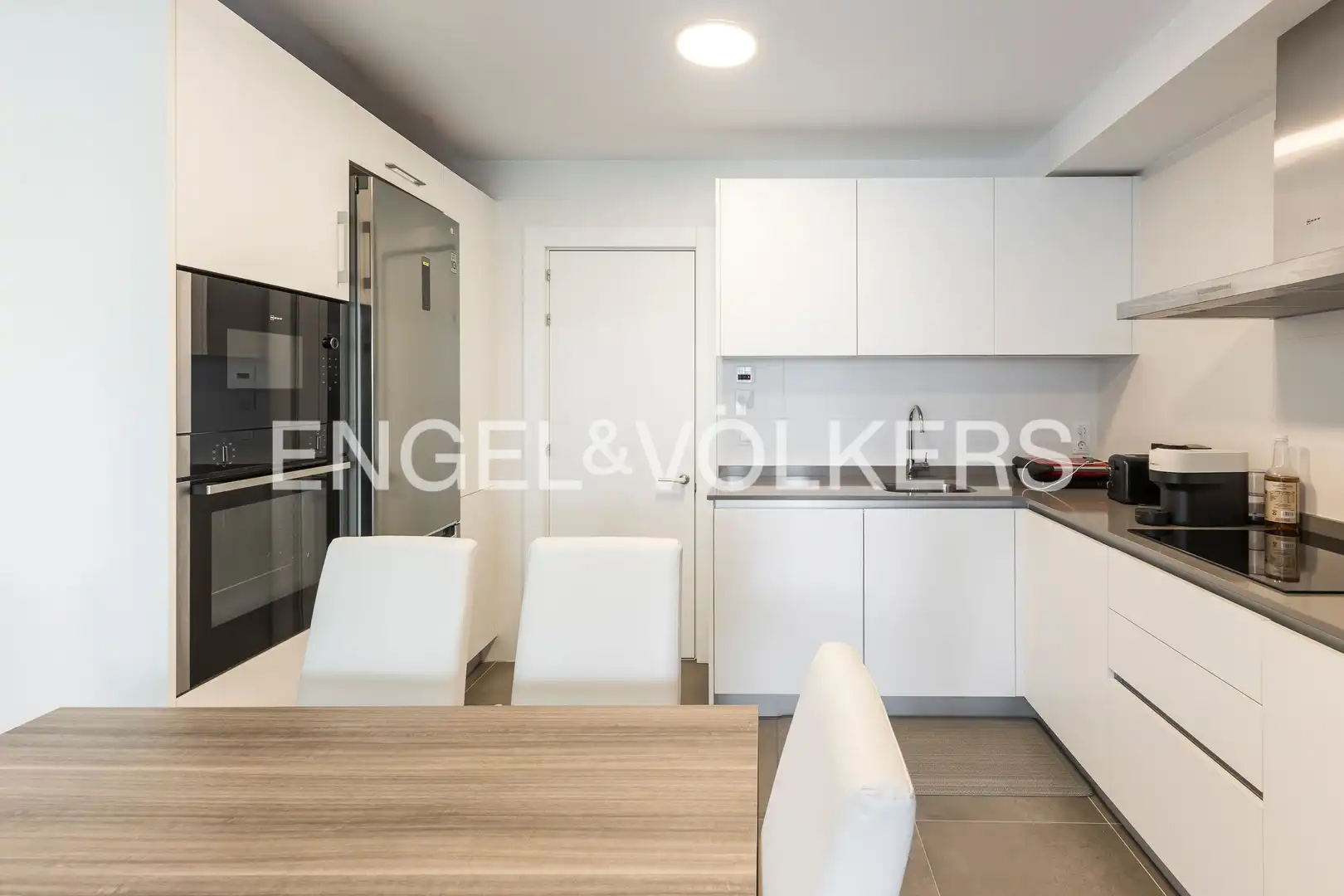Cocina de Ático en venta en Madrid con Aire acondicionado, Calefacción y Terraza