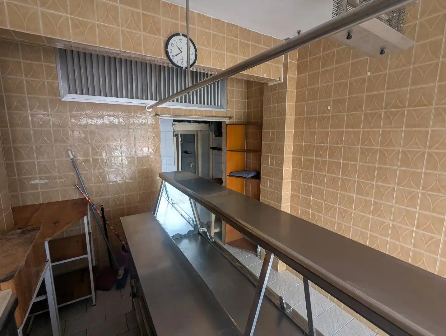 Cocina de Local en venta en Bilbao 