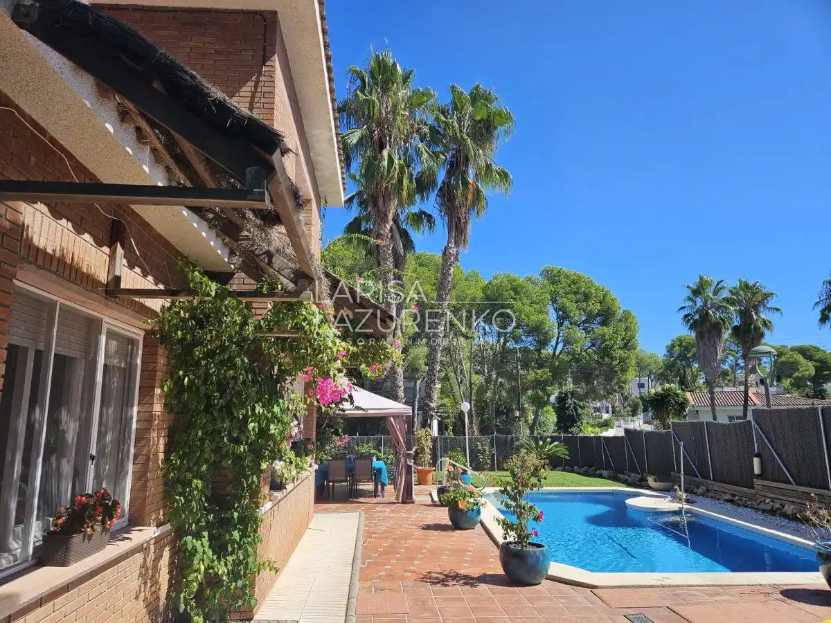 Jardí de Casa o xalet en venda en Tarragona amb Aire condicionat, Calefacció i Jardí privat