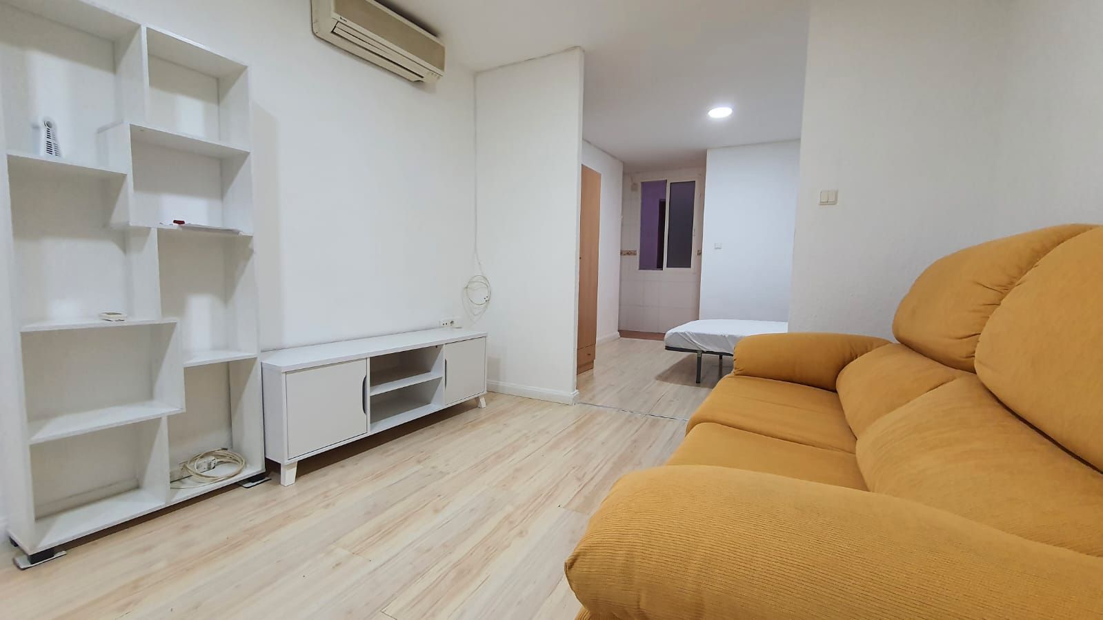 Living room of Loft for rent in Cartagena  with Air Conditioner, Heating and Furnished