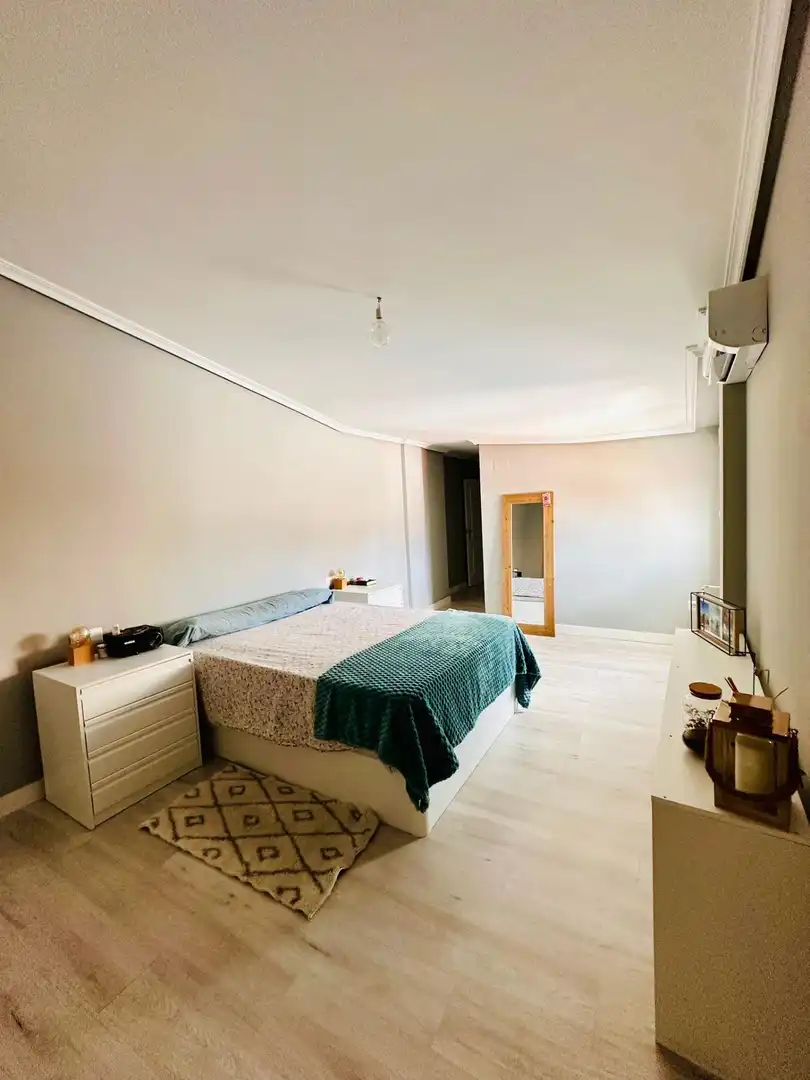 Dormitori de Dúplex en venda en Plasencia amb Aire condicionat, Calefacció i Terrassa