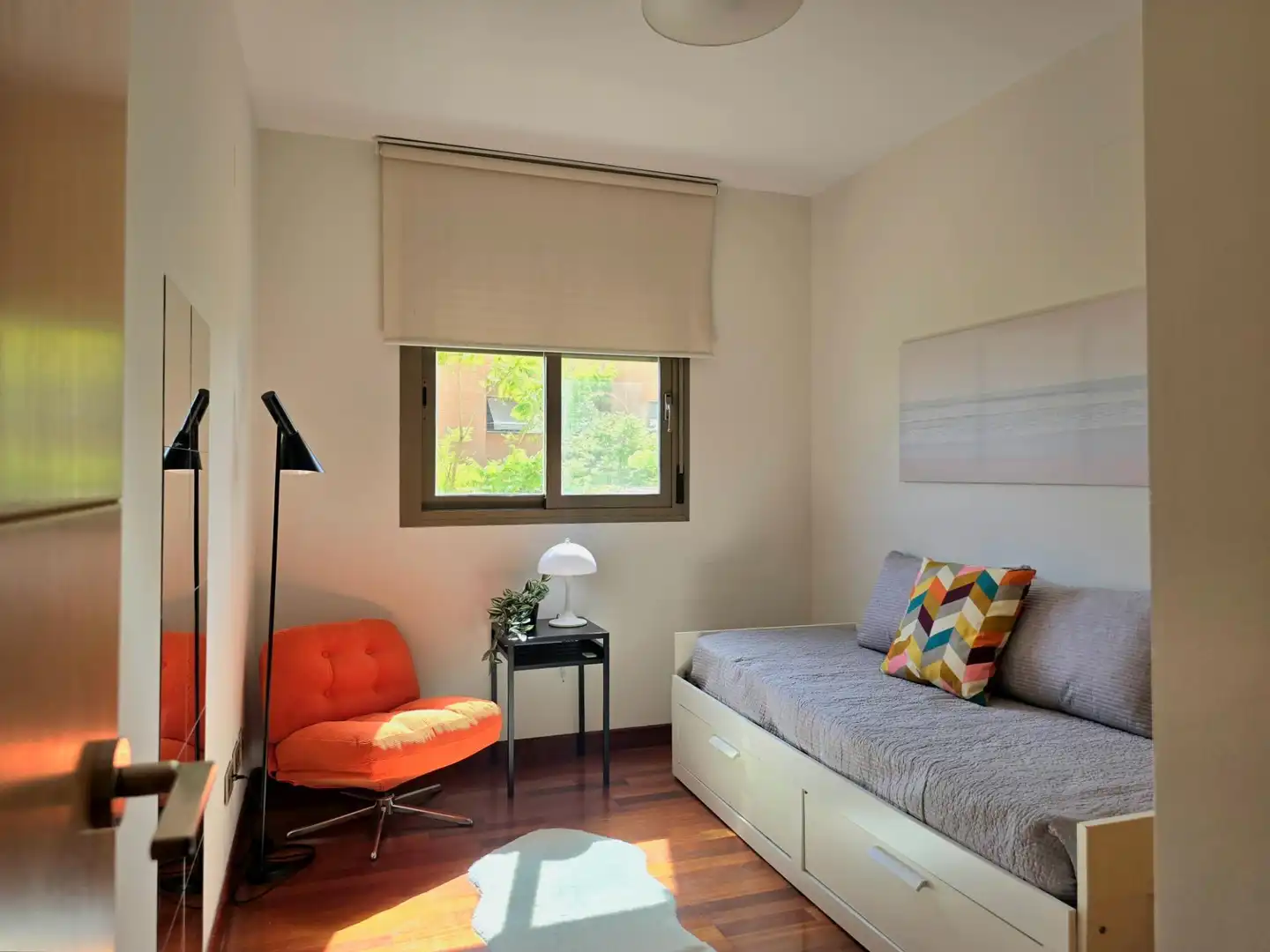 Habitación de Apartamento de alquiler en Torremolinos con Aire acondicionado, Calefacción y Jardín privado