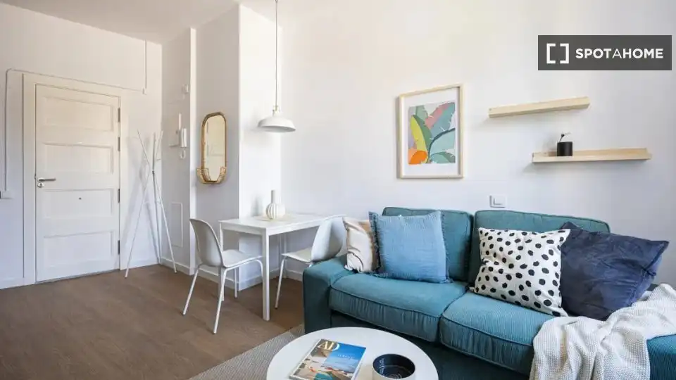 Sala de estar de Piso de alquiler en Barcelona con Aire acondicionado, Calefacción y Amueblado