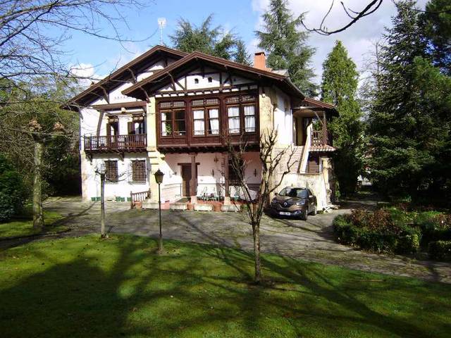 Casa-chalet en Venta en Elorrio