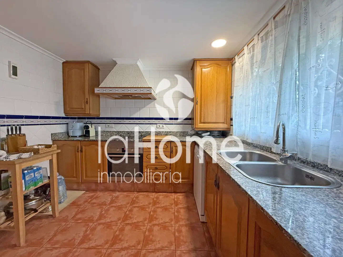 Cocina de Casa adosada en venta en Bétera con Calefacción, Terraza y Horno