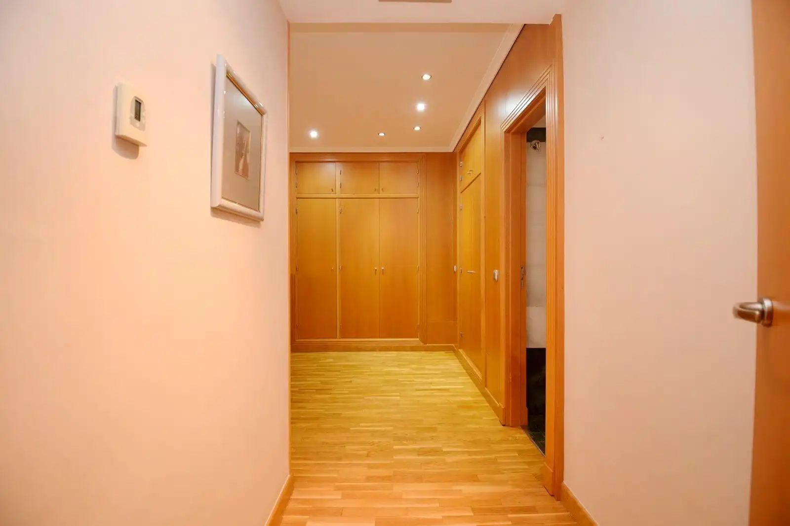 Wohnung zum Verkauf in El Ejido mit Klimaanlage, Heizung und Parkett