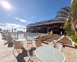 Piscina de Àtic en venda en Marbella amb Aire condicionat, Terrassa i Piscina