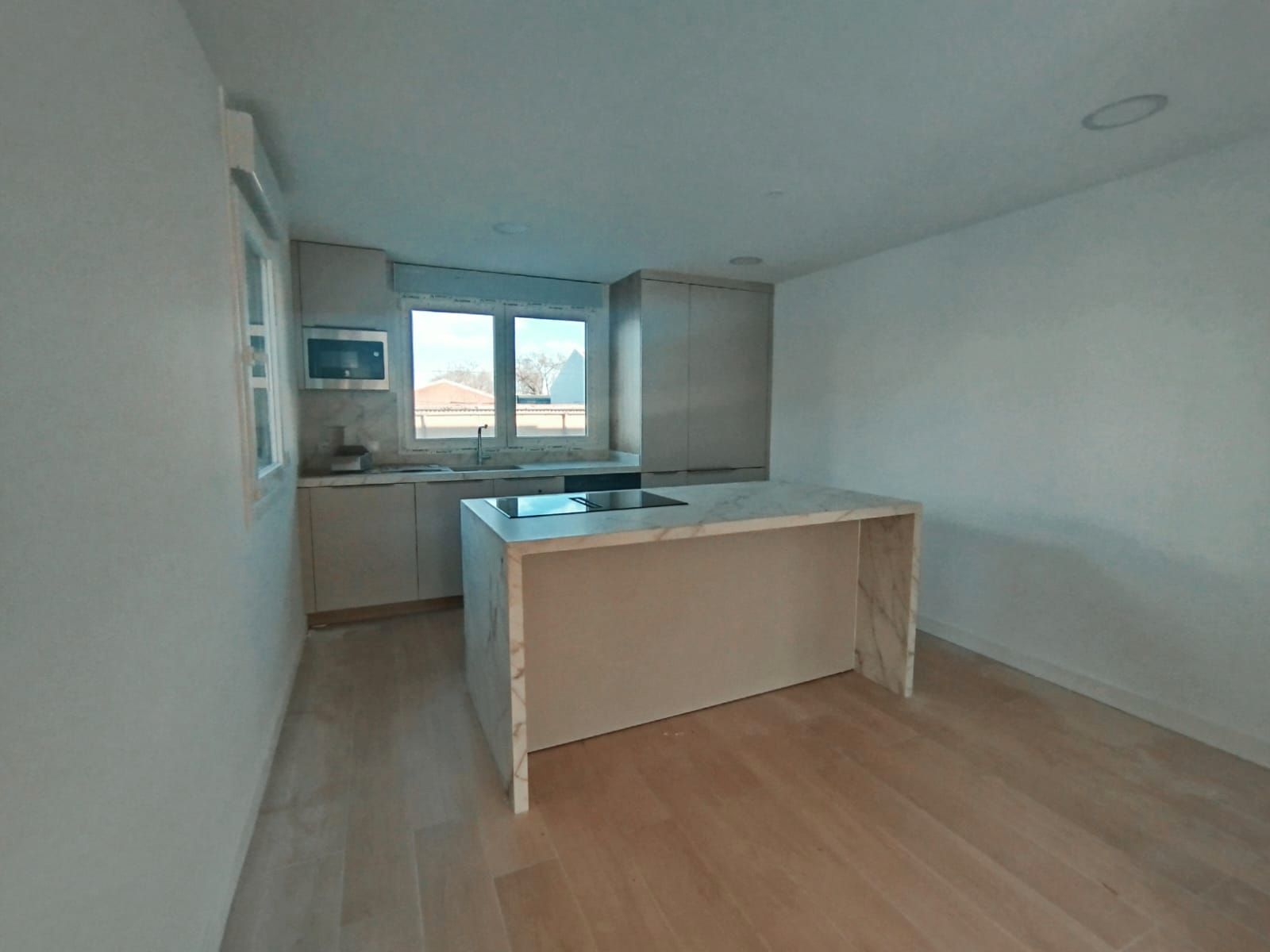 Cuina de Casa adosada en venda en  Madrid Capital amb Aire condicionat, Calefacció i Forn