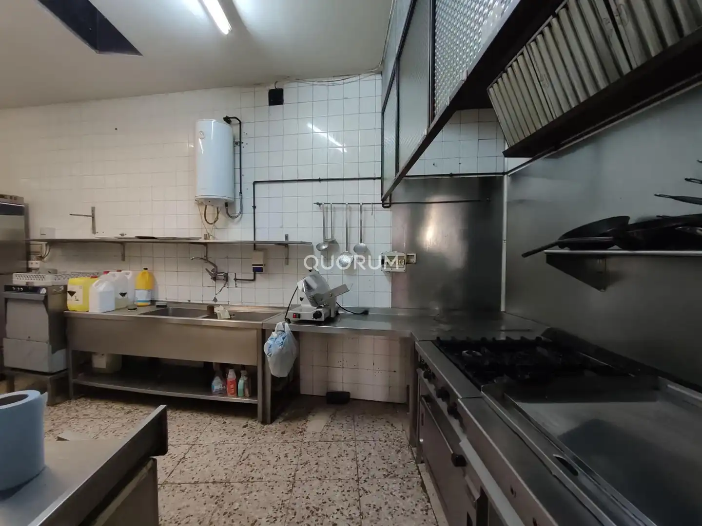 Cocina de Local de alquiler en Bilbao  con Aire acondicionado y Amueblado