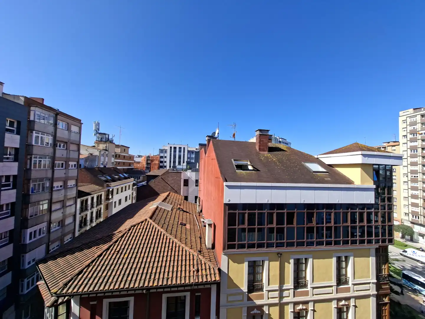 Pis amb ascensor en venda a Gijón - CL PALENCIA
