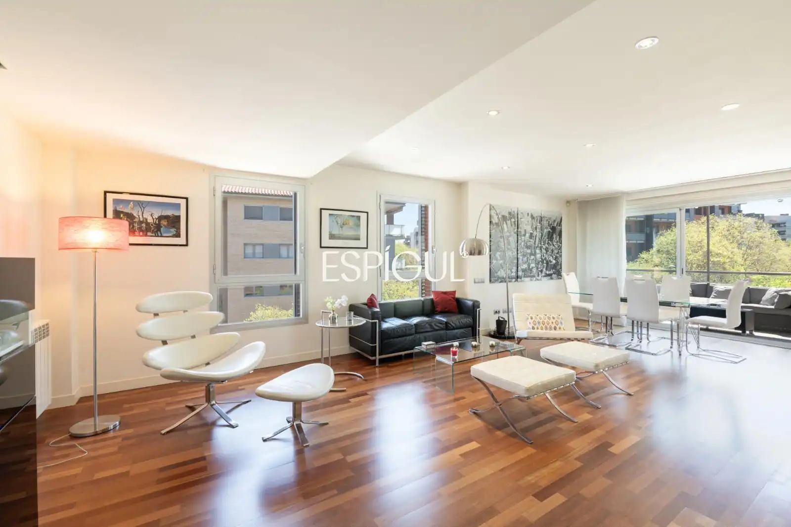 Wohnzimmer von Wohnung zum Verkauf in Sant Cugat del Vallès mit Klimaanlage, Heizung und Parkett