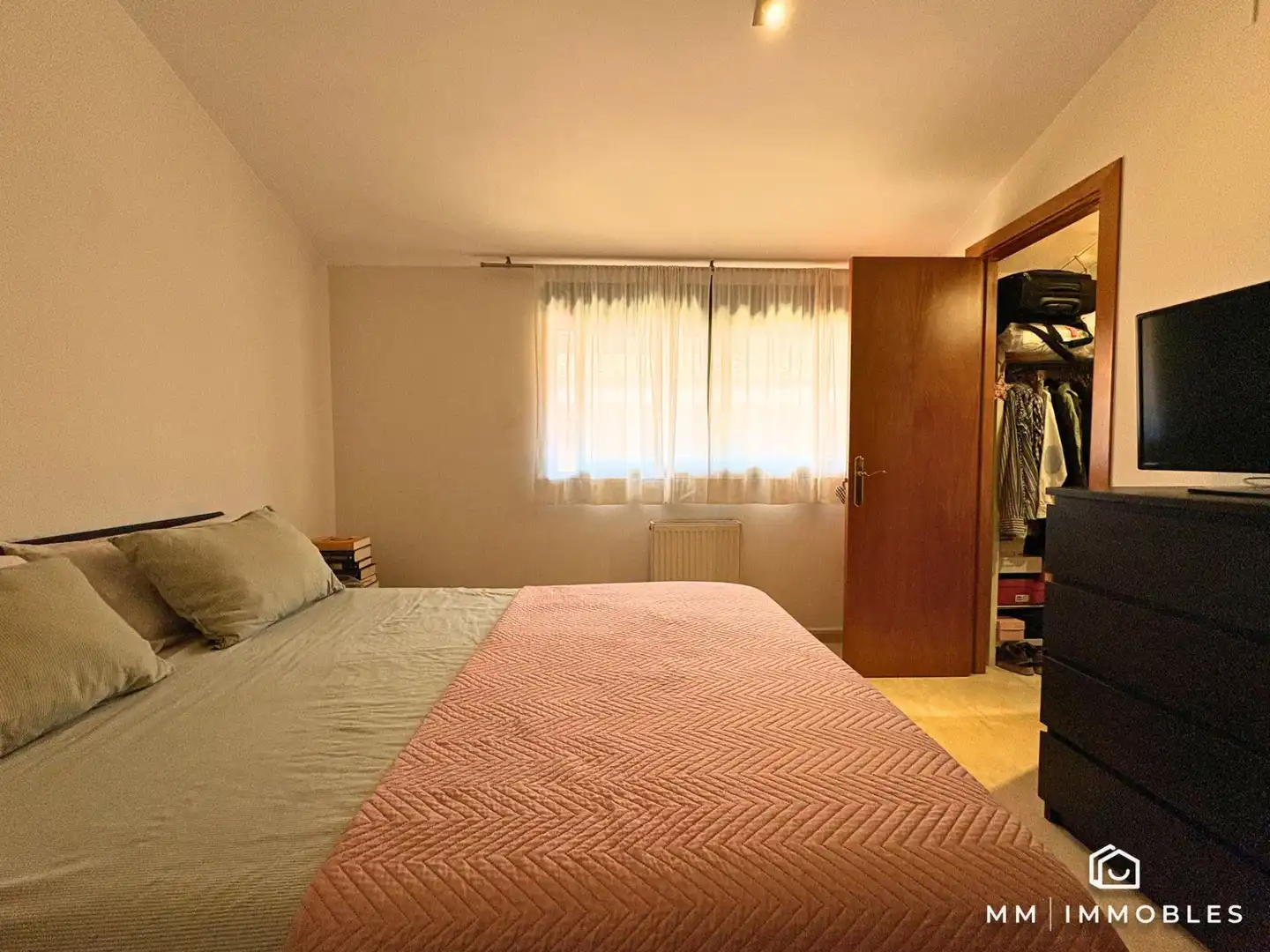 Schlafzimmer von Dachboden zum Verkauf in La Garriga mit Klimaanlage, Heizung und Abstellraum