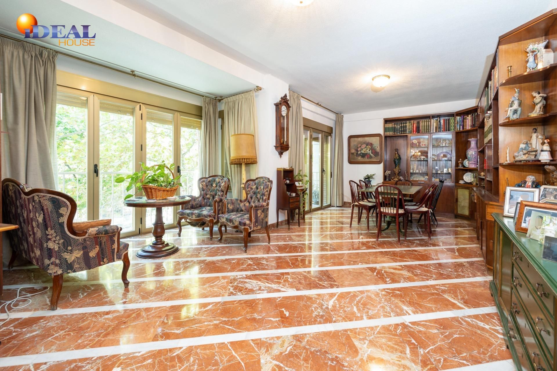 Flat for sale in Calle Calle Carrera de la Virgen, San Matías - Realejo