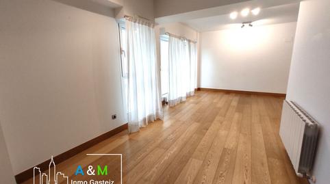 Foto 5 de Apartament de lloguer a Fueros, Ensanche, Araba - Álava
