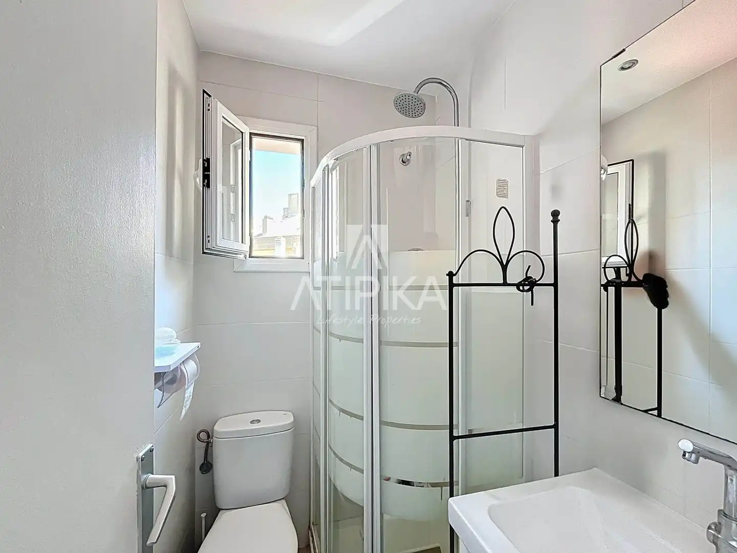 Büro zum Verkauf in Bonaplata, Sarrià