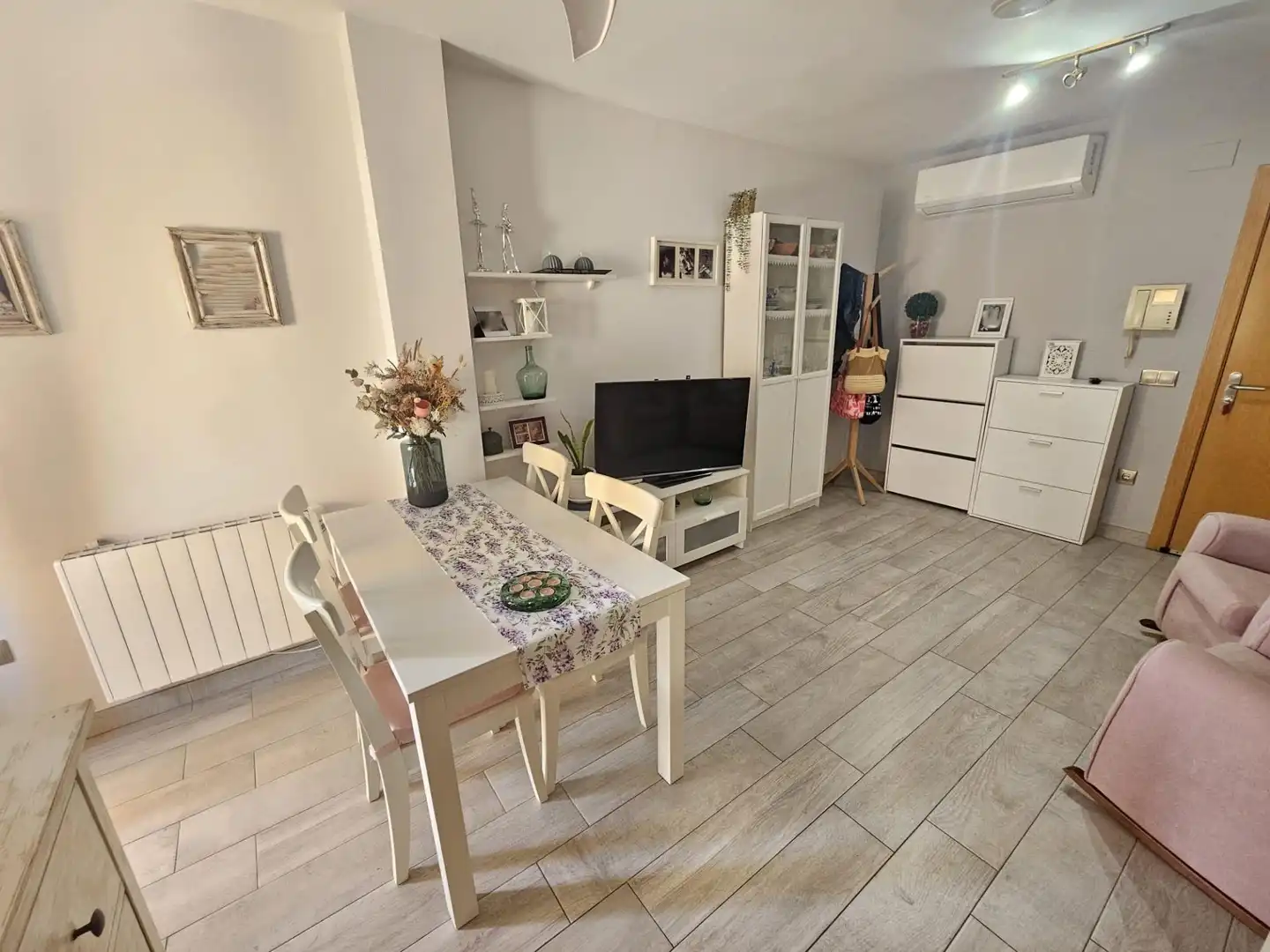 Living room of Duplexes for sale in Vidreres  with Air Conditioner and Balcony