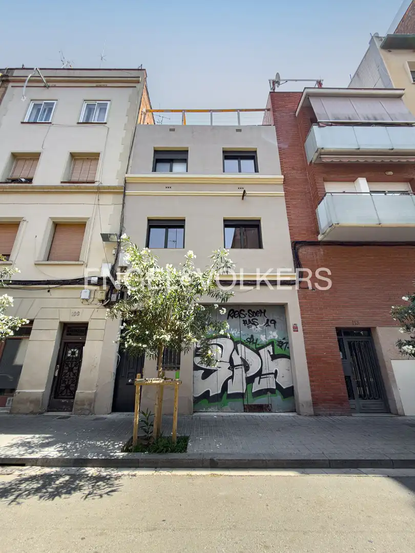 Exterior view of Houses for sale in Barcelona  with Air Conditioner, Heating and Private garden