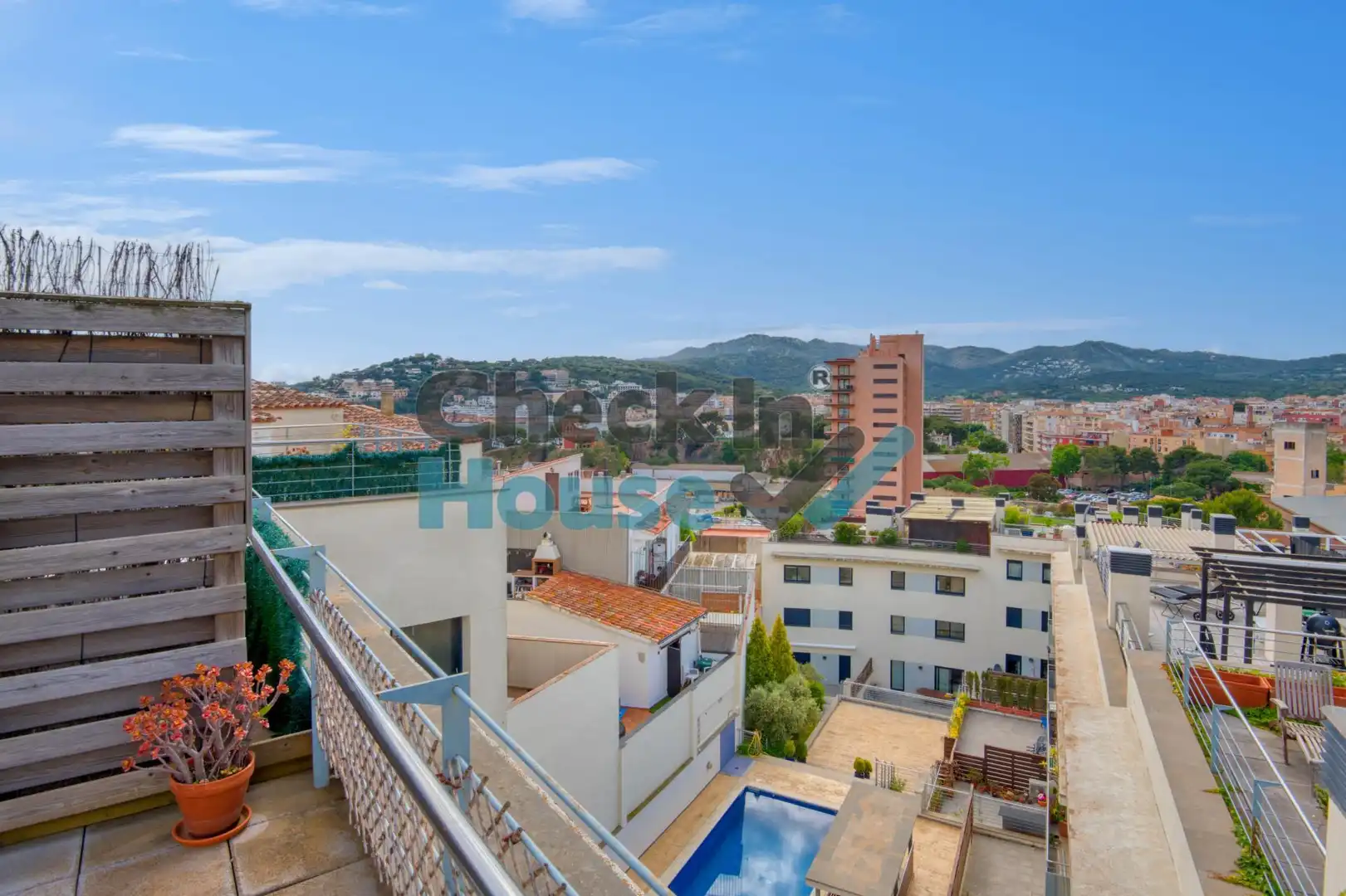 Vista exterior de Dúplex en venta en Sant Feliu de Guíxols con Aire acondicionado, Calefacción y Terraza