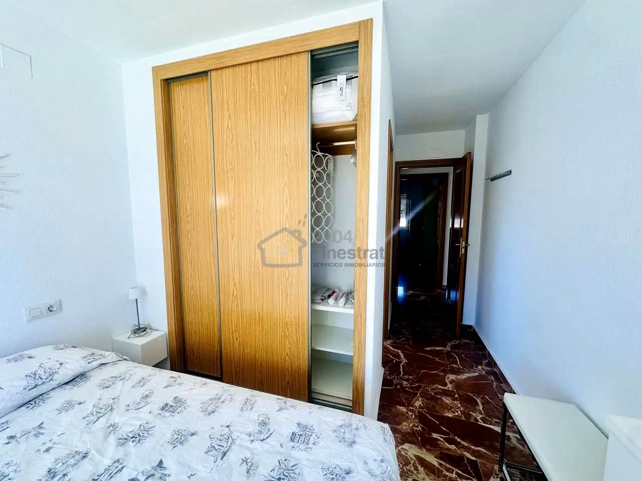 Dormitori de Pis en venda en Benidorm amb Terrassa, Moblat i Piscina comunitària