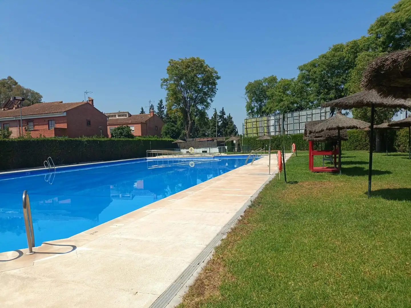 Duplexes for sale in Calle URBANO ORAD, Colores - Entreparques