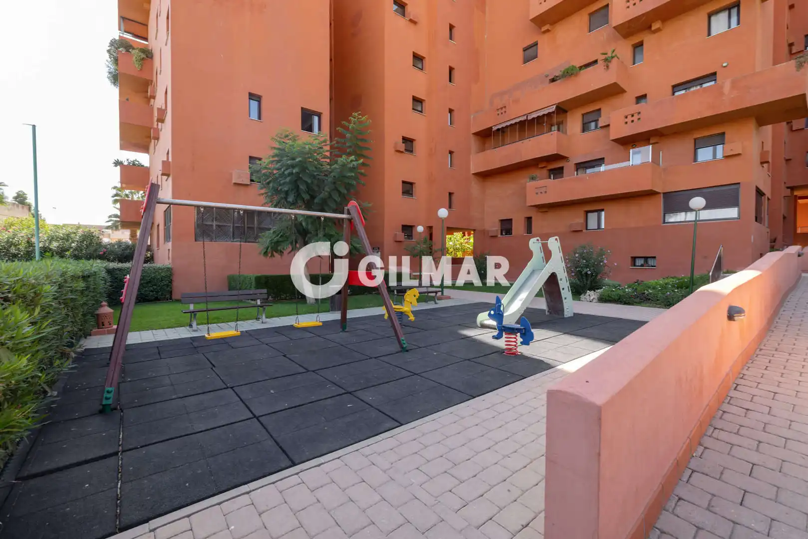 Terraza de Apartamento en venta en Estepona con Calefacción, Trastero y Piscina