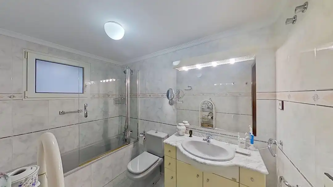 Baño de Piso en venta en Málaga con Aire acondicionado, Trastero y Amueblado