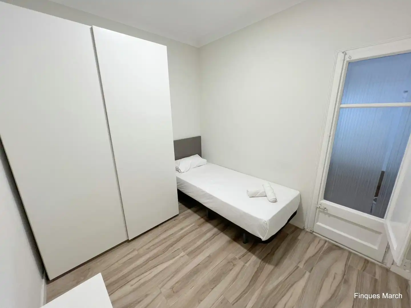 Habitación de Piso en venta en Barcelona con Aire acondicionado y Amueblado