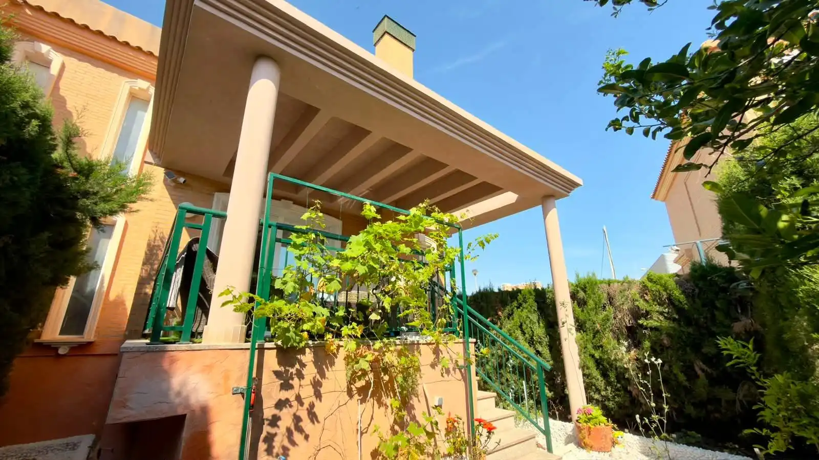 Exterior view of Detached homes for sale in Sant Joan d'Alacant  with Air Conditioner, Terrace and Alarm