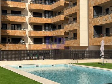 Flat with pool to rent in Enriquez Gomez