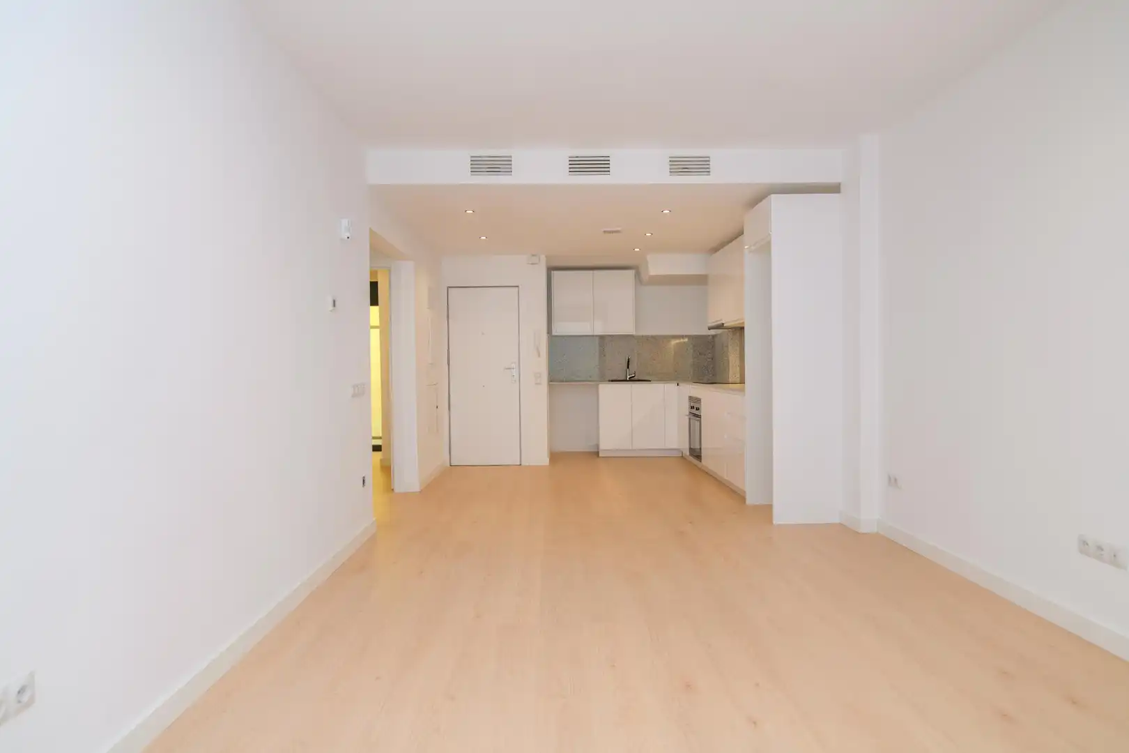 Flat with lift for sale in Carrer Victòria 95, imagen 28