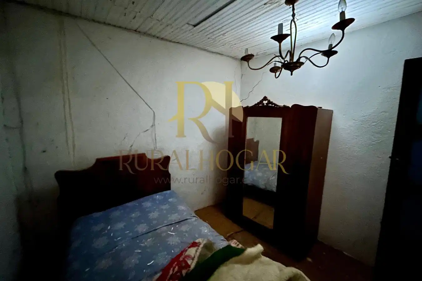 Habitación de Casa adosada en venta en Llamas de la Ribera con Terraza