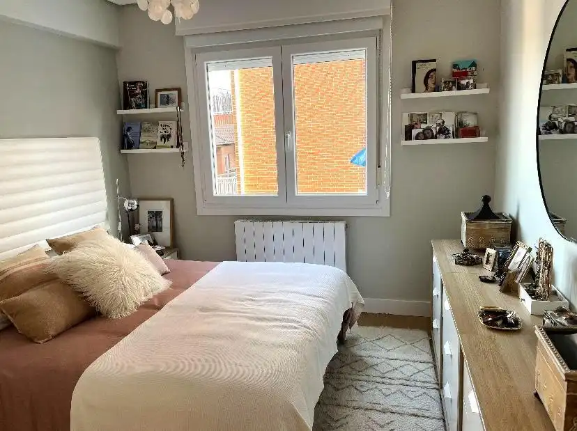 Bedroom of Flat for sale in Getxo   with Heating and Storage room
