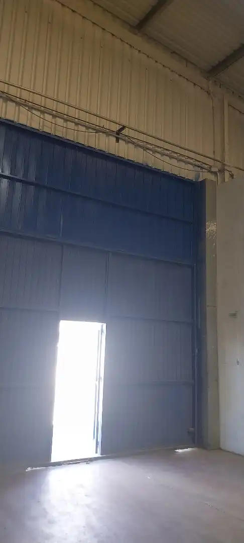 Nau industrial en venda en Camarma de Esteruelas amb Alarma