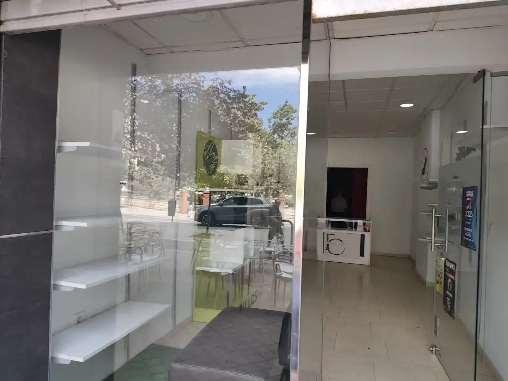 Commercial properties for rent in Plaza Fontiveros, Barrio de Zaidín