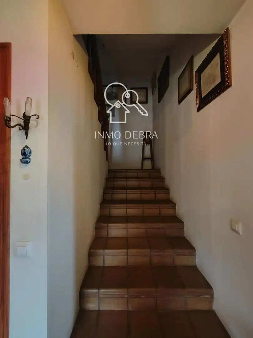 Einfamilien-Reihenhaus zum Verkauf in Cudillero mit Heizung, Privatgarten und Terrasse