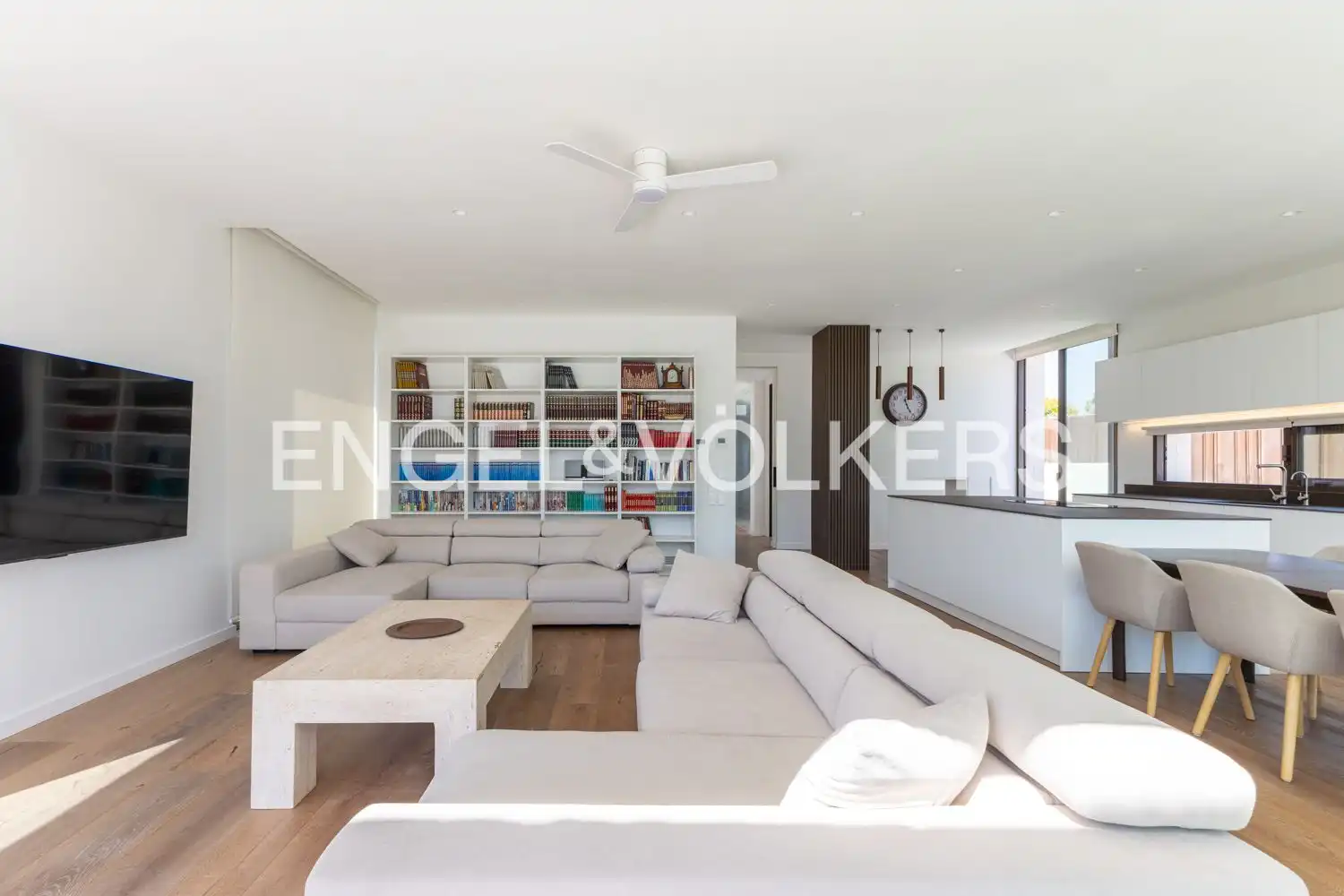 Sala d'estar de Casa o xalet en venda en Godella amb Aire condicionat, Calefacció i Jardí privat
