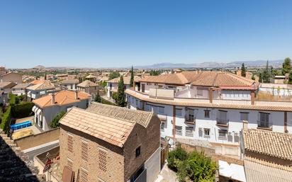 Vista exterior de Àtic en venda en La Zubia amb Aire condicionat, Terrassa i Balcó